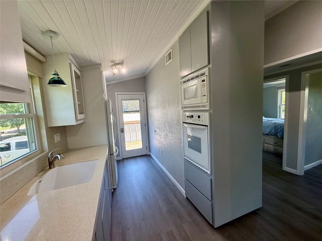 133 10th Street, Whitney, TX 76692