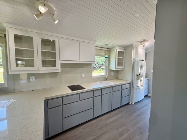 133 10th Street, Whitney, TX 76692