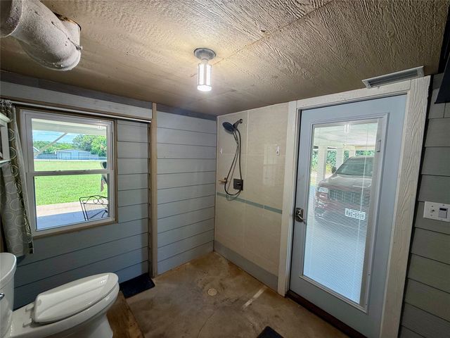133 10th Street, Whitney, TX 76692