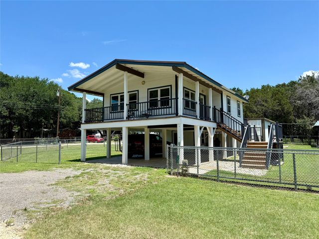 133 10th Street, Whitney, TX 76692
