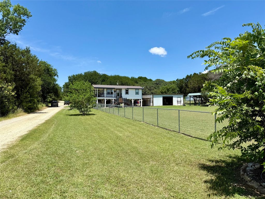 133 10th Street, Whitney, TX 76692