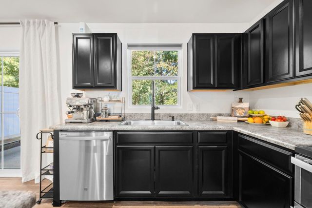 509 Hampton Townes Drive, Greenville, SC 29617