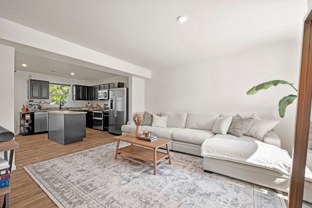 509 Hampton Townes Drive, Greenville, SC 29617