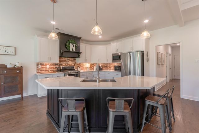 35 FARMHOUSE CV, Piperton, TN 38017