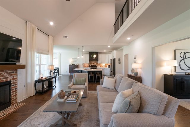 35 FARMHOUSE CV, Piperton, TN 38017