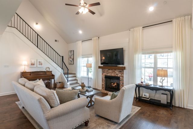 35 FARMHOUSE CV, Piperton, TN 38017