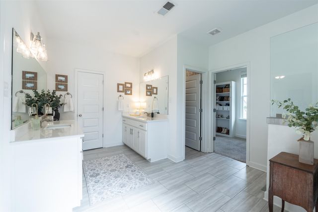 35 FARMHOUSE CV, Piperton, TN 38017