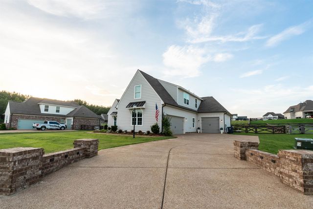 35 FARMHOUSE CV, Piperton, TN 38017