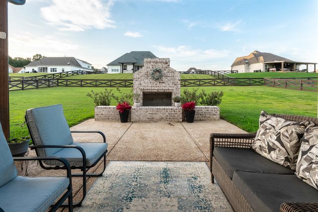 35 FARMHOUSE CV, Piperton, TN 38017