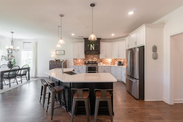 35 FARMHOUSE CV, Piperton, TN 38017