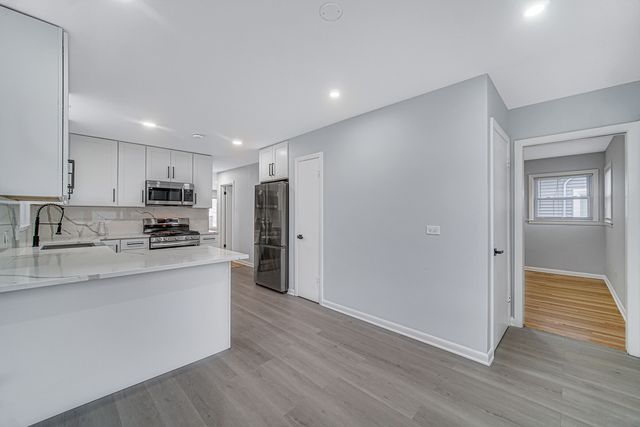 2219 N 74th Court, Elmwood Park, IL 60707