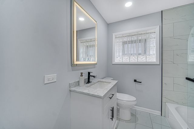 2219 N 74th Court, Elmwood Park, IL 60707