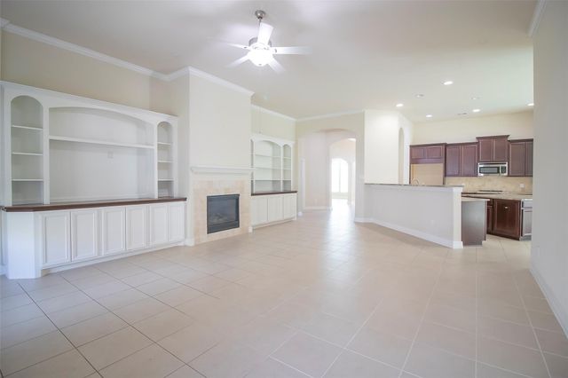 4718 Sabero Lane, League City, TX 77573