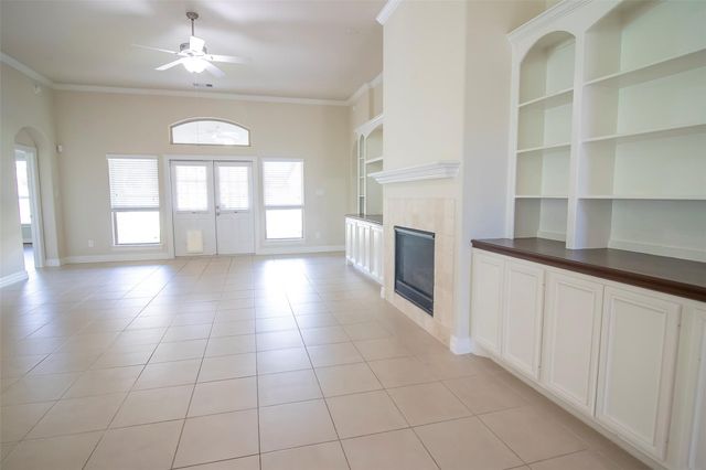 4718 Sabero Lane, League City, TX 77573