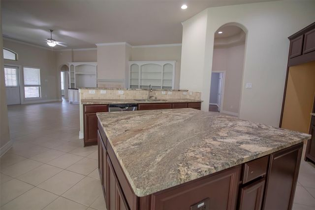 4718 Sabero Lane, League City, TX 77573