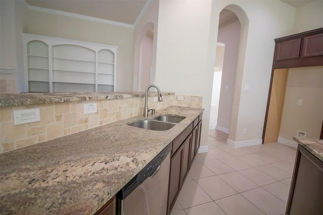 4718 Sabero Lane, League City, TX 77573