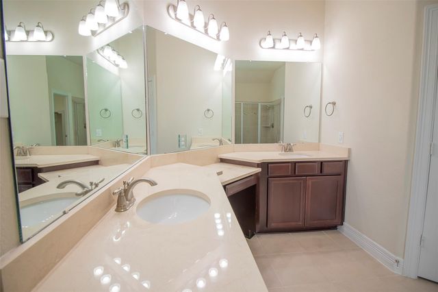 4718 Sabero Lane, League City, TX 77573