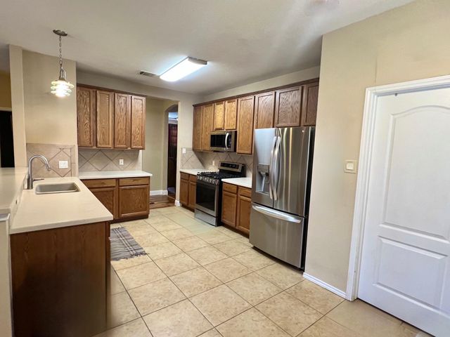 17705 Mahonia LN, Elgin, TX 78621