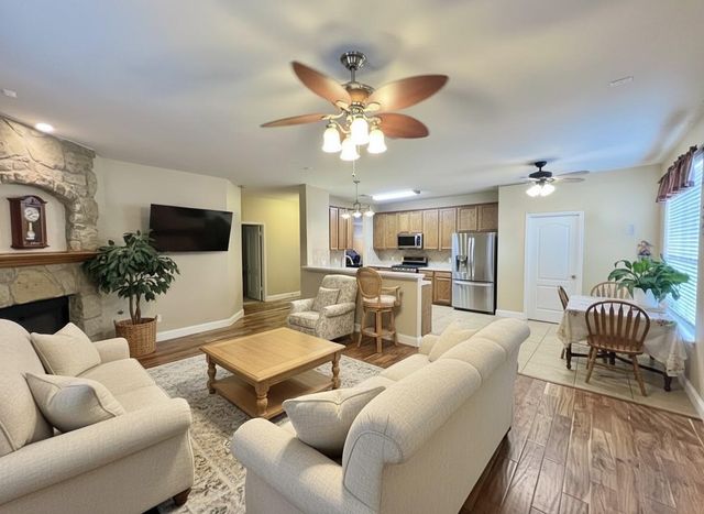 17705 Mahonia LN, Elgin, TX 78621