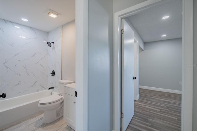 2401 DEVONWOODE PLACE, Seffner, FL 33584