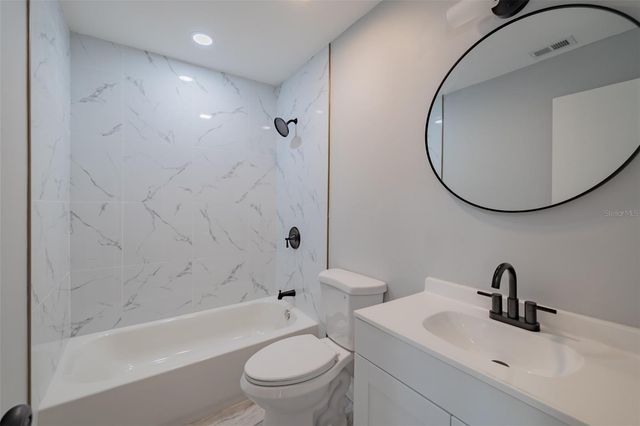 2401 DEVONWOODE PLACE, Seffner, FL 33584