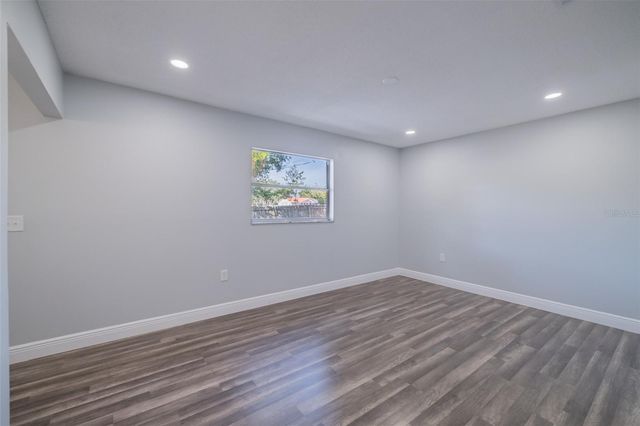 2401 DEVONWOODE PLACE, Seffner, FL 33584