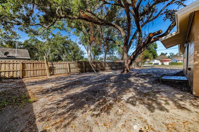 2401 DEVONWOODE PLACE, Seffner, FL 33584