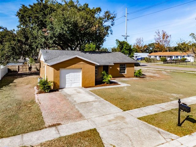 2401 DEVONWOODE PLACE, Seffner, FL 33584