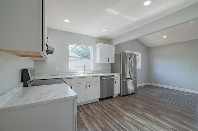 2401 DEVONWOODE PLACE, Seffner, FL 33584