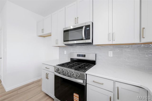 32 Wingtip Court, St Peters, MO 63376