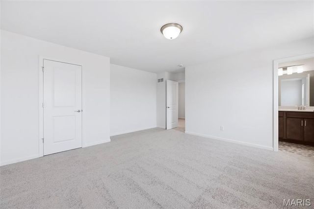 32 Wingtip Court, St Peters, MO 63376