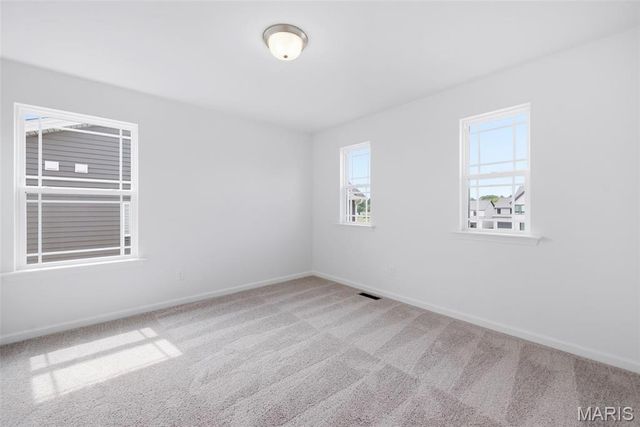 32 Wingtip Court, St Peters, MO 63376