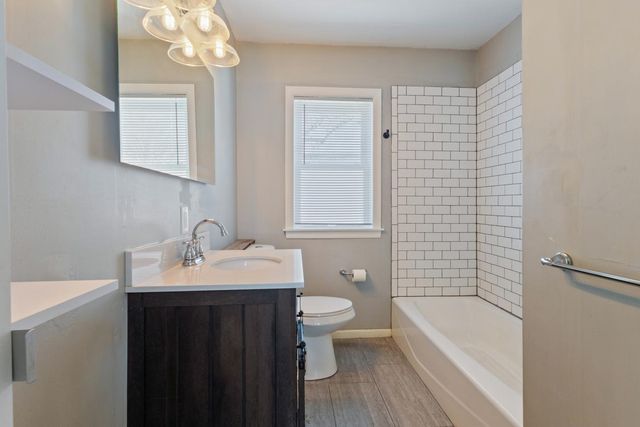 861 Algonquin Avenue, Saint Paul, MN 55119