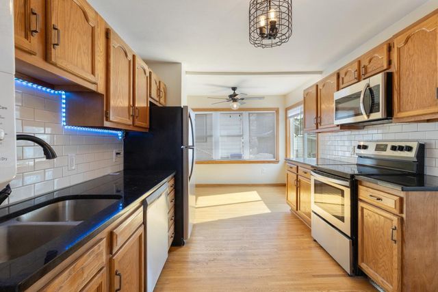 861 Algonquin Avenue, Saint Paul, MN 55119