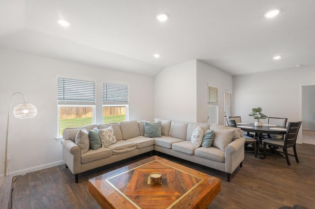205 Bethpage DR, San Marcos, TX 78666