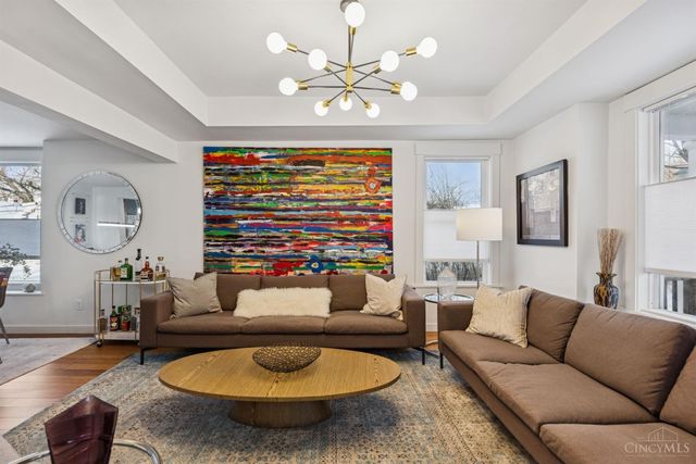 6017 Bramble Avenue, Cincinnati, OH 45227