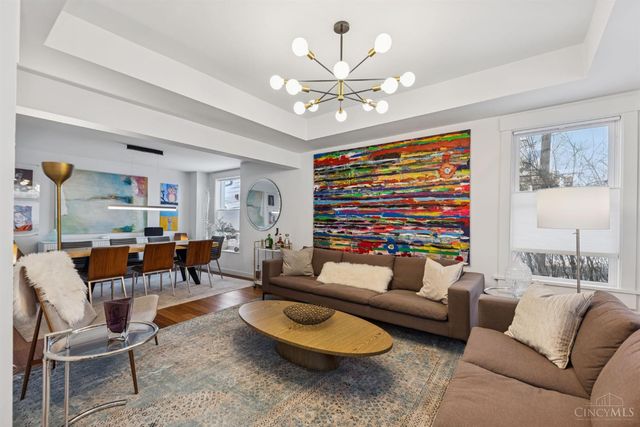 6017 Bramble Avenue, Cincinnati, OH 45227