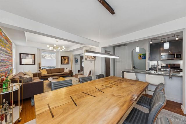 6017 Bramble Avenue, Cincinnati, OH 45227