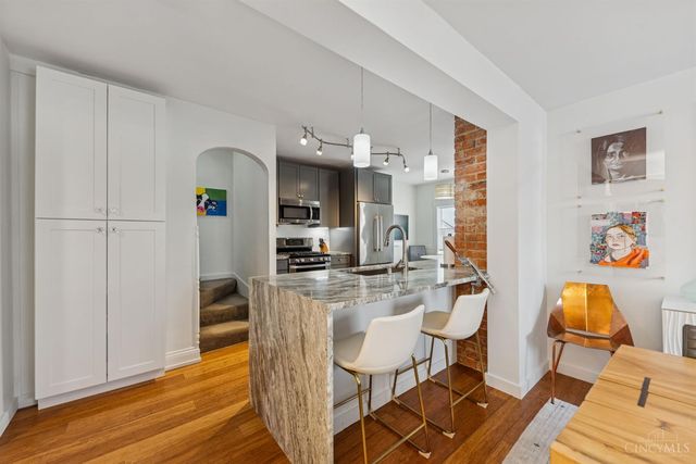 6017 Bramble Avenue, Cincinnati, OH 45227