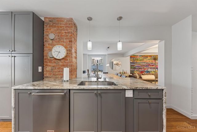 6017 Bramble Avenue, Cincinnati, OH 45227