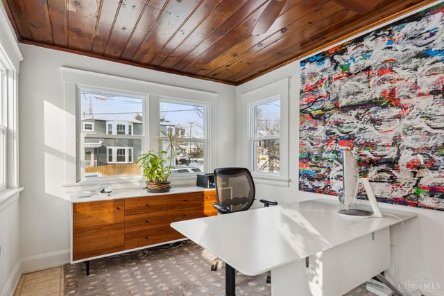 6017 Bramble Avenue, Cincinnati, OH 45227