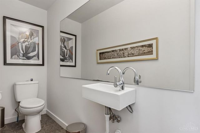 6017 Bramble Avenue, Cincinnati, OH 45227