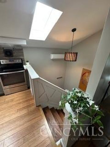 6017 Bramble Avenue, Cincinnati, OH 45227