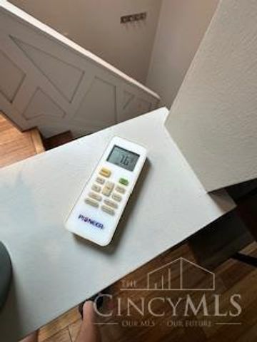 6017 Bramble Avenue, Cincinnati, OH 45227