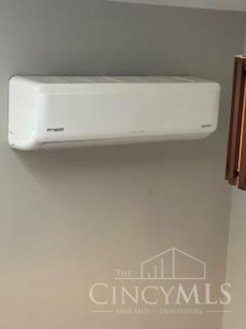 6017 Bramble Avenue, Cincinnati, OH 45227