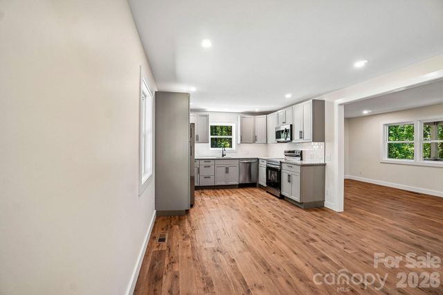 165 Westwood Drive, Brevard, NC 28712