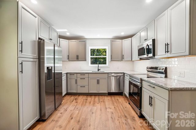 165 Westwood Drive, Brevard, NC 28712