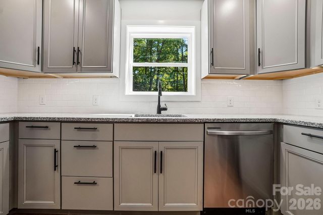 165 Westwood Drive, Brevard, NC 28712