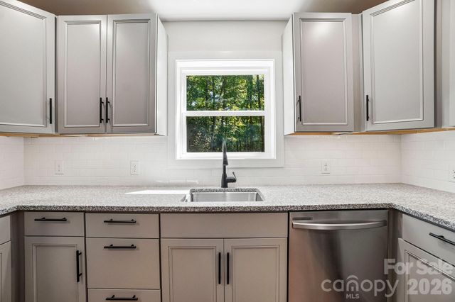 165 Westwood Drive, Brevard, NC 28712