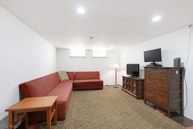 11052 Naomi Drive, Parma, OH 44130
